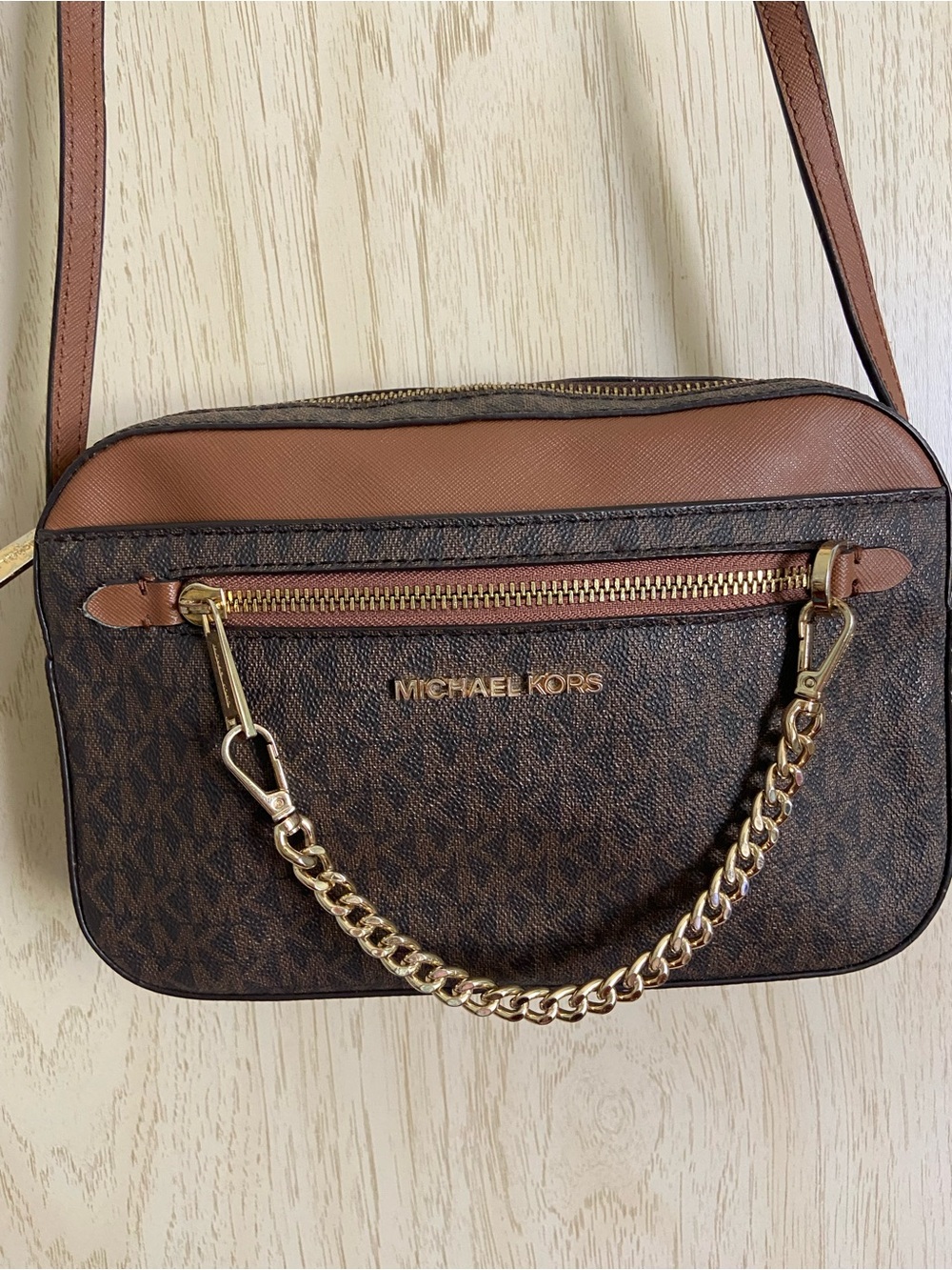 MICHAEL KORS Jet Set large logo crossbody Bag with chain